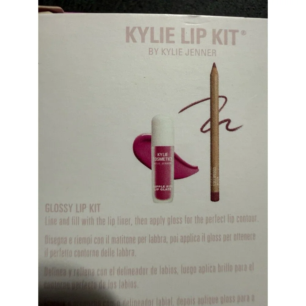 KYLIE COSMETICS Candy Pink 811 LIP Glaze Lip Liner Kit GLOSSY